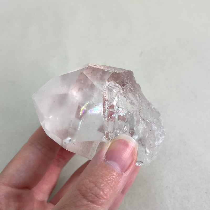 ブラジル産レムリアンクォーツ 虹入り | 仲沢商店