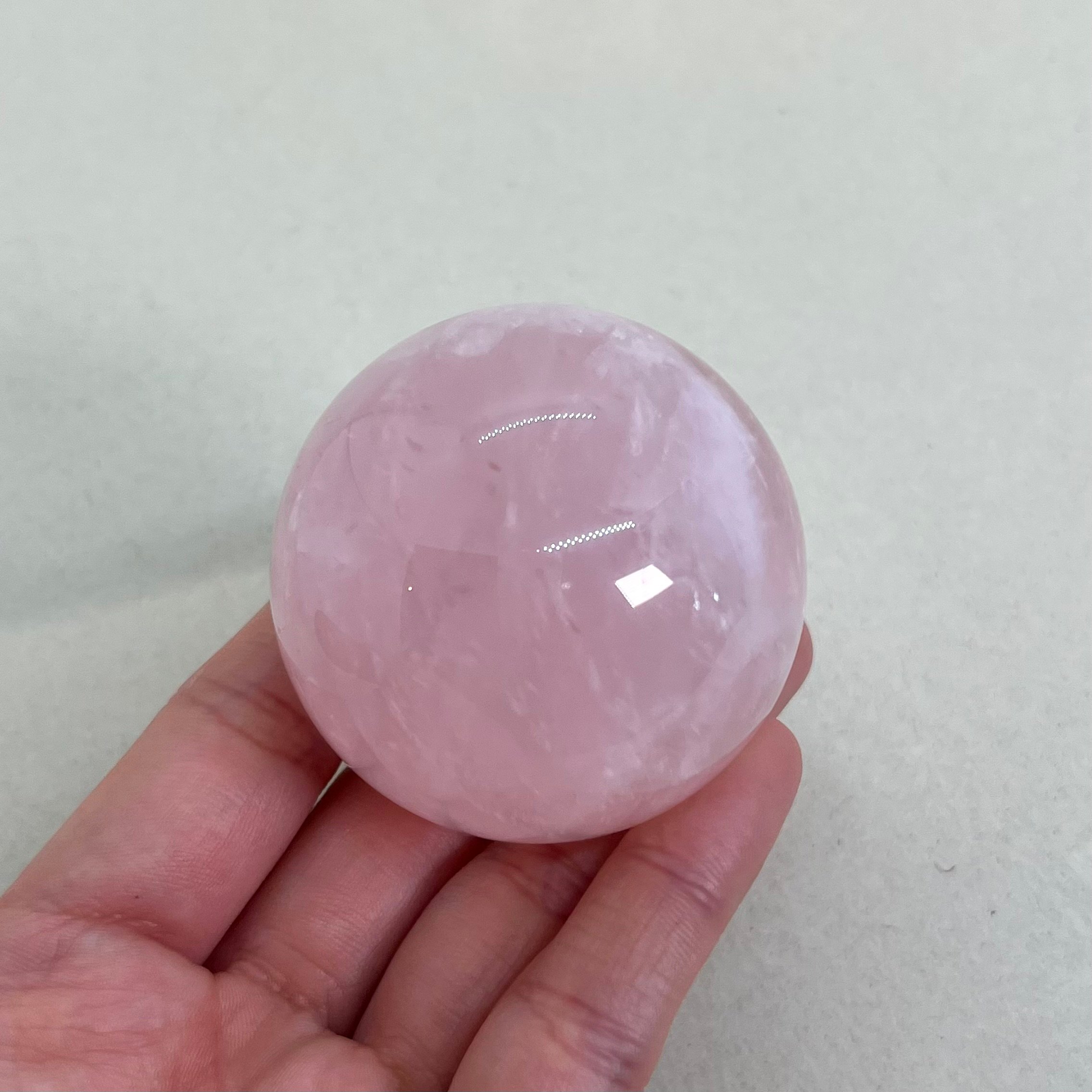 ✩.*˚約6cm ✩.*˚ピンククォーツ スフィア 天然石 置物 ローズクォーツスフィア | 仲沢商店