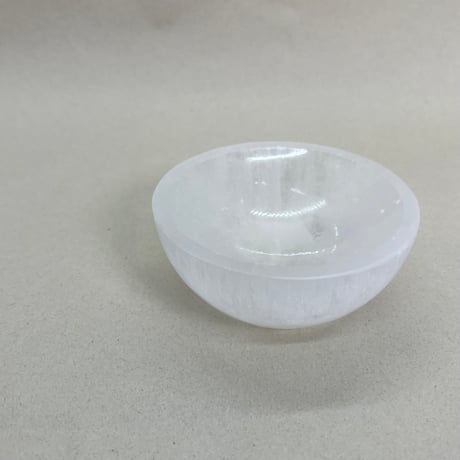 セレナイトの浄化用ボウル