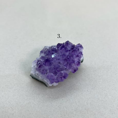 ウルグアイ産アメジストクラスター