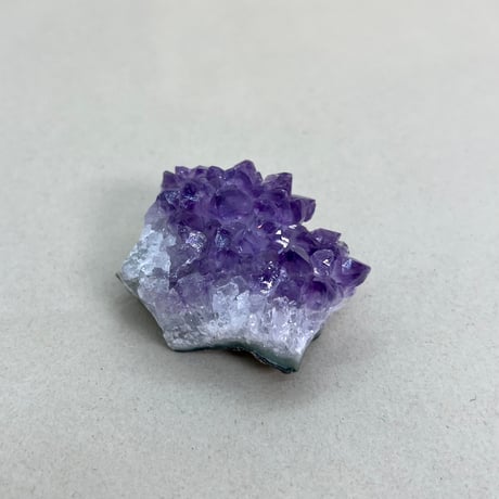 ウルグアイ産アメジストクラスター