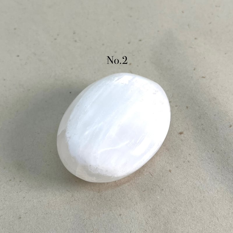 セレナイト 握り石 | 仲沢商店