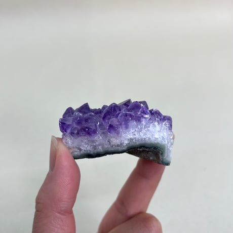 ウルグアイ産アメジストクラスター