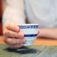 染付幾何学文汲出し