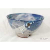 コバルト雲の割高台茶碗　４
