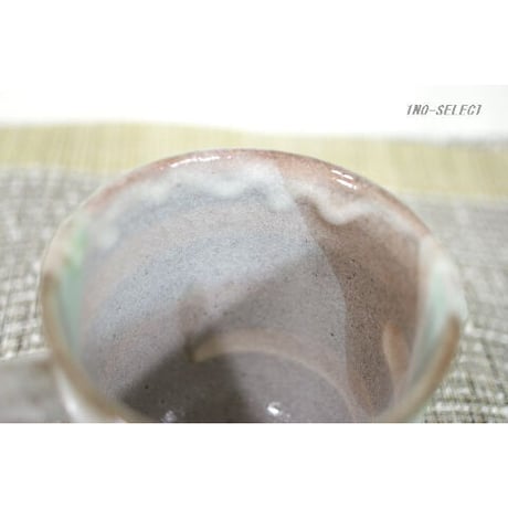 刷毛目とパステル釉のマグ Ｌ　１