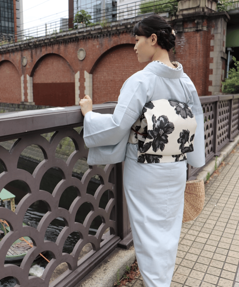 モノクロ花柄の名古屋帯(撮影使用の為30%オフ) | 六花 Born jelly モノクロ花柄の名古屋帯(撮影使用の為30%オフ) | 六花 Born jelly