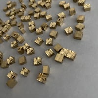 [ 4pcs ] 真鍮 デザインパーツ 5mm スクエア ラジアルカット スペーサー ブラス チャーム メタル パーツ tp-10074
