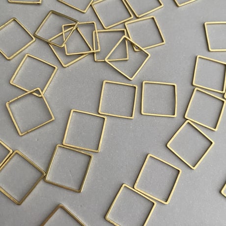 [ 10pcs ] 真鍮 15mm スライス スクエア デザインパーツ 小 四角形 ブラス チャーム メタル パーツ tp-10095