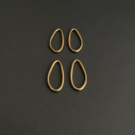 [ 1pcs ] 3cm Mサイズ メタル リングパーツ ゴールド サージカルステンレス 変形 ナチュラルドロップ チャーム p-2119242
