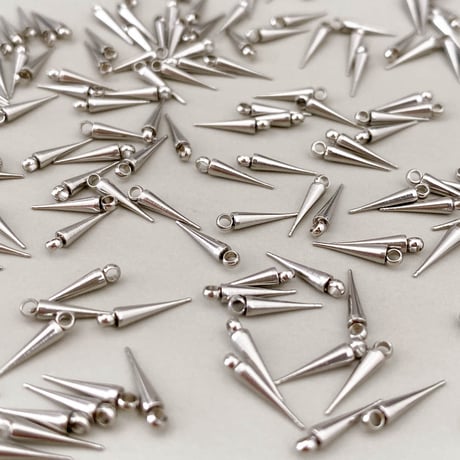 [ 10pcs ] スパイク SS 10mm × 2mm [ シルバー ] コーン カン付き サージカルステンレス パーツ チャーム トゲ 角 p-2119273s