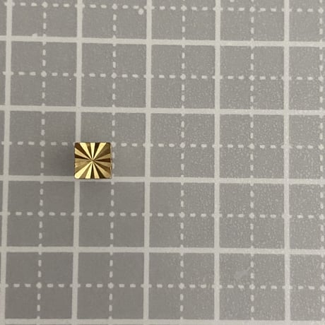 [ 4pcs ] 真鍮 デザインパーツ 5mm スクエア ラジアルカット スペーサー ブラス チャーム メタル パーツ tp-10074