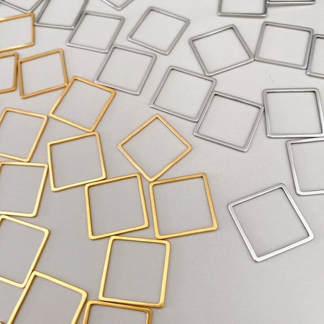 [ 4pcs ] 16mm スライス スクエア [ ゴールド / シルバー ] サージカルステンレス デザインパーツ 小 四角形 チャーム メタル パーツ p-2119280