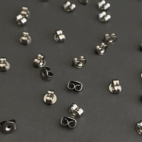 [ 20個 ] 316L ピアス キャッチ 5mm サージカルステンレス パーツ p-2119132