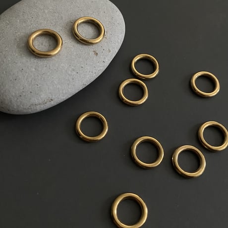 [ 4pcs ] S 12mm サークル リング [ ゴールド / シルバー ] シームレス サージカルステンレス チャーム メタル リングパーツ p-2119256