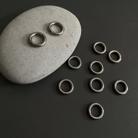 [ 4pcs ] SS 10mm サークル リング [ ゴールド / シルバー ] シームレス サージカルステンレス チャーム メタル リングパーツ p-2119255