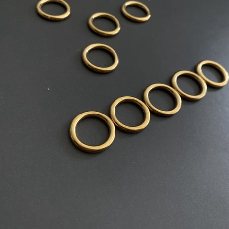 [ 4pcs ] LL 20mm サークル リング [ ゴールド / シルバー ] シームレス サージカルステンレス チャーム メタル リングパーツ p-2119259