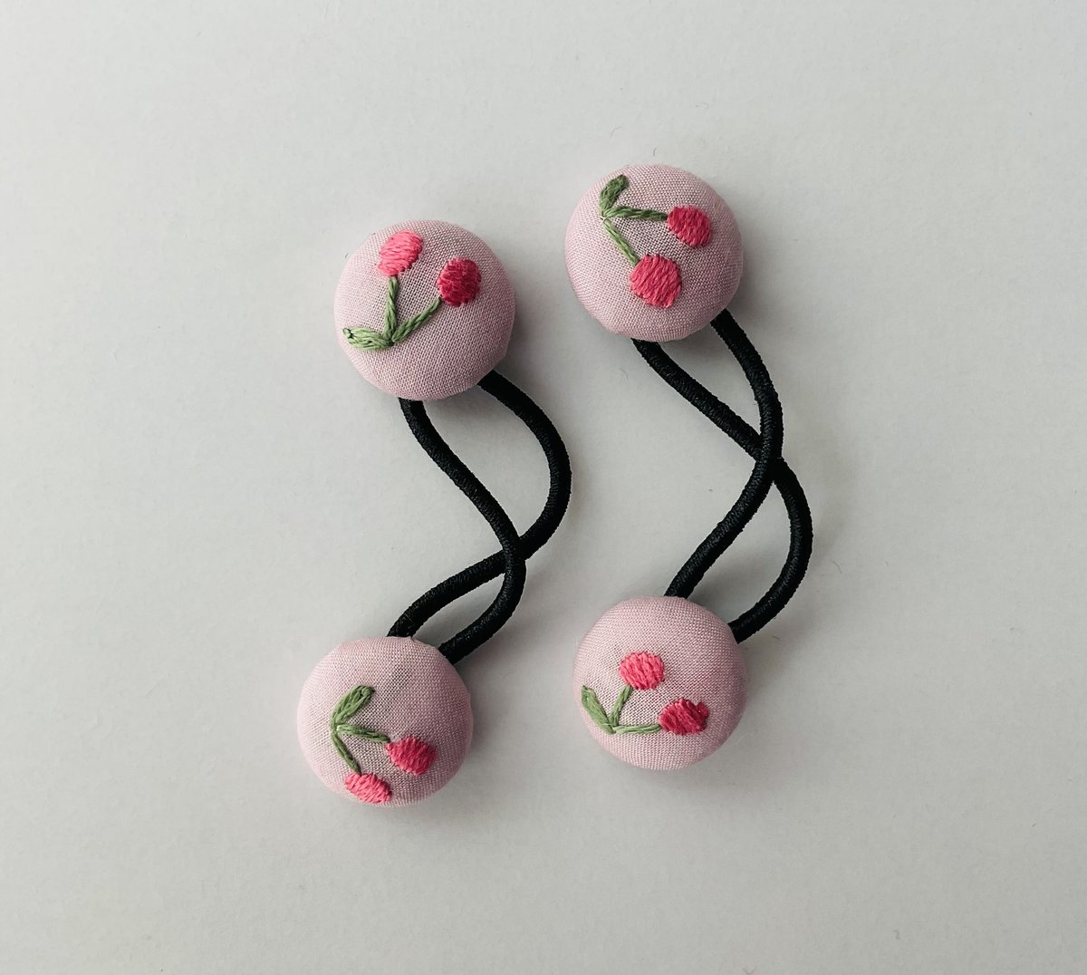 SaKu☆☆様ご確認用☆ハンドメイド　ヘアゴム ヘアゴム 手刺繍 さくらんぼ | PETIT LOULOU
