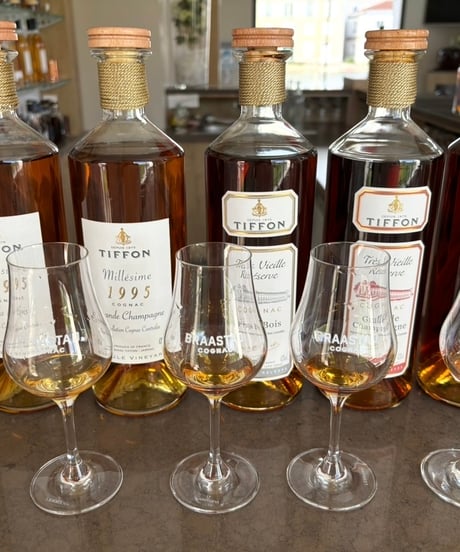 BRAASTAD Cognac Fins Bois Lot 90 pour BAR DORAS 240本限定 (700ml/53%vol)