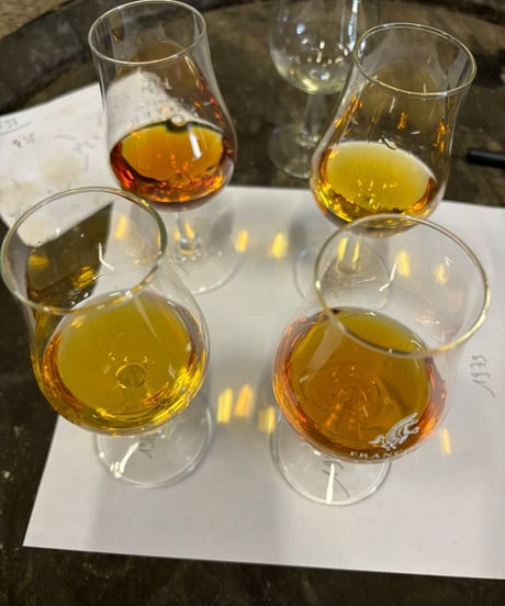Cognac François VOYER 85/88/90/93 pour BAR DORAS 132本限定 (700ml/48%vol)