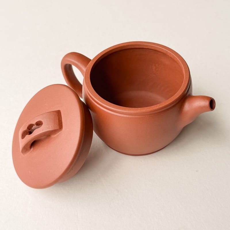 朱泥茶壺 已售出）【平蓋秋水】全手工朱泥(描金)紫砂茶壺– Cha-Tailor Tea