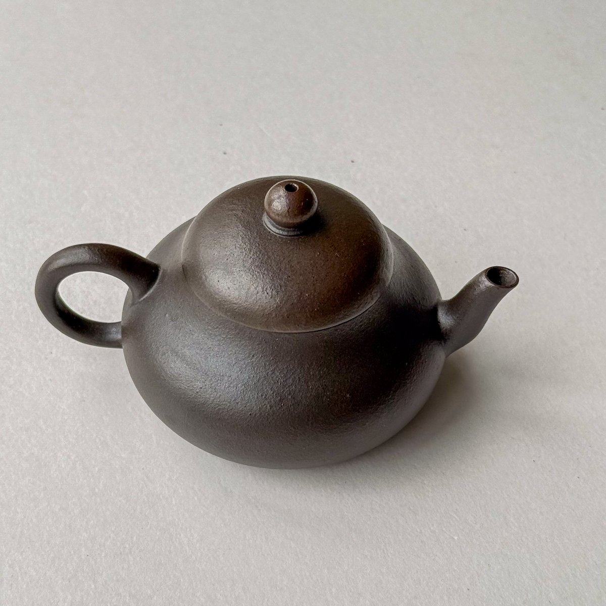 梨皮 朱泥 泳心道人 底款 寿珍 蓋裏印 煎茶急須古玩中国美術唐物擺件 41b 梨型生砂朱泥壺柴焼【100cc】 | バンブー茶館