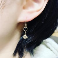 チビ目玉ピアス
