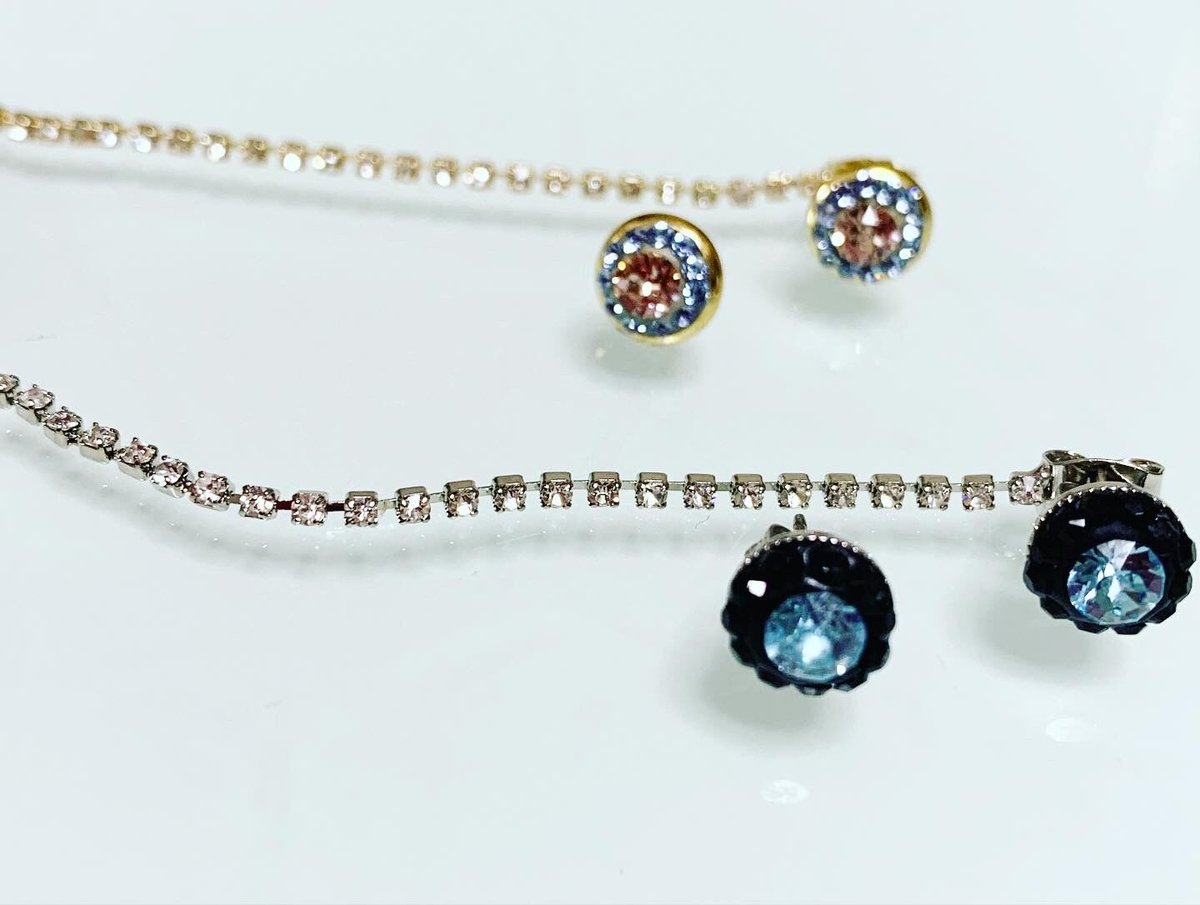⭐︎あじゅみん⭐︎スワロフスキー ２点おまとめセット 新品 ⭐️スワロフスキーネックレスピアスセット