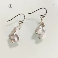 変形パールピアス