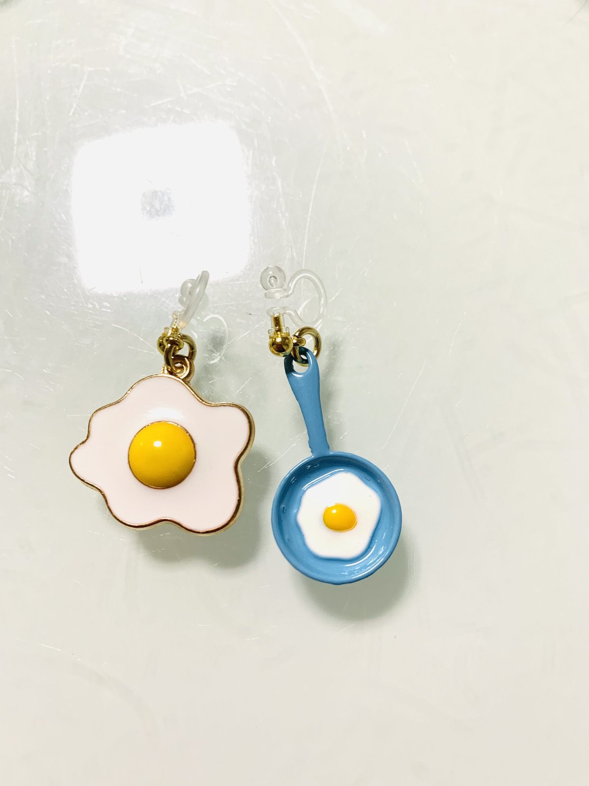 オーダーページ❀即購入❌コメント必須❀くま目玉焼きトーストピアスorイヤリング オーダーページ❀即購入❌コメント必須❀くま目玉焼きトーストピアスorイヤリング