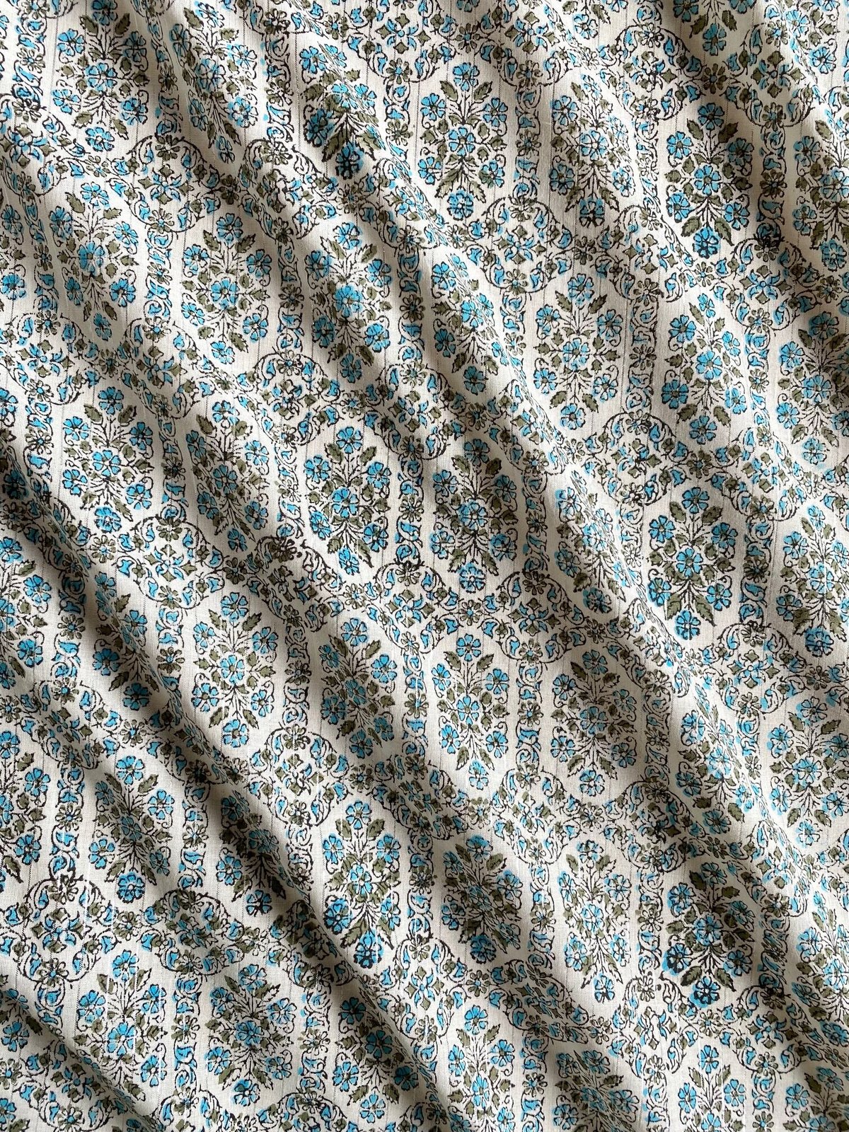 美品 ハンドブロックプリント インドラグ 140×200 ナチュラル デザイン ▽▽▽▽▽ Tiger hand block print cotton set up. . . 何気に