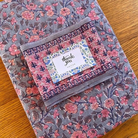 セット販売（生地2m,耳端プリント1点）　インド綿　ハンドブロックプリント生地　FB-22100620HBC