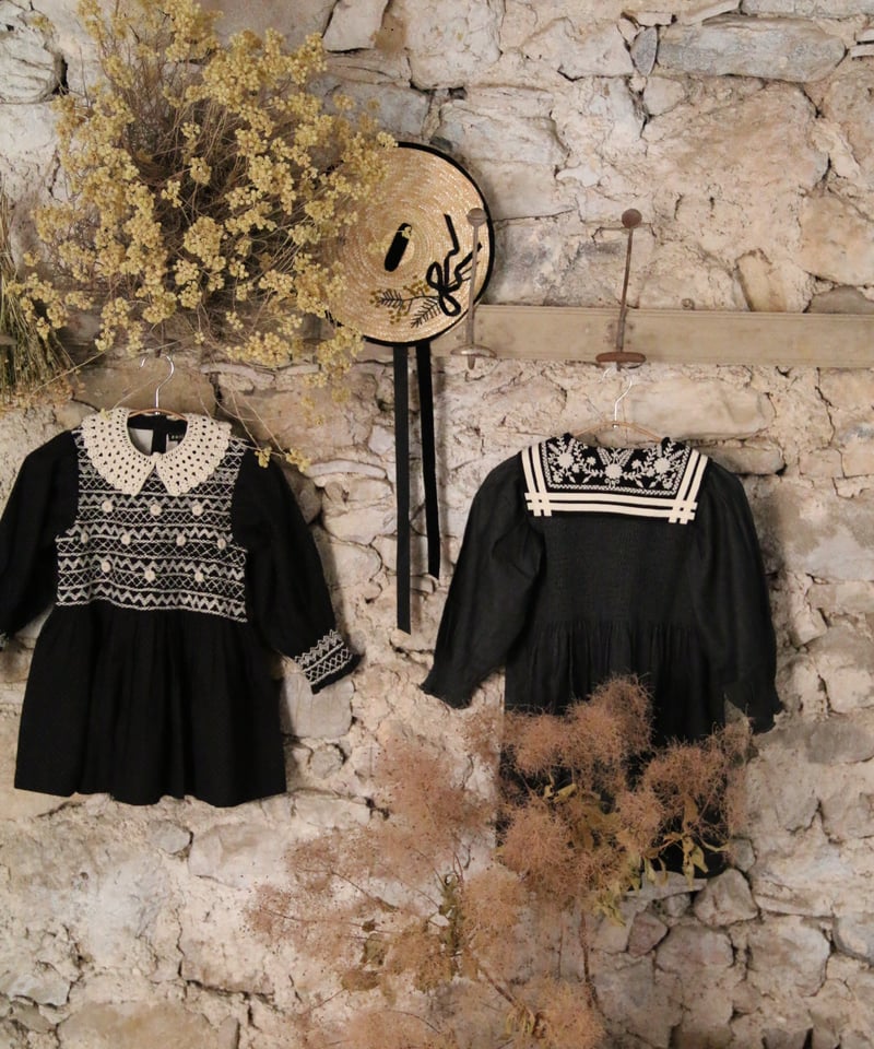 BONJOUR DIARY]【残りわずか！】HANDSMOCK BLOUSE WITH RE