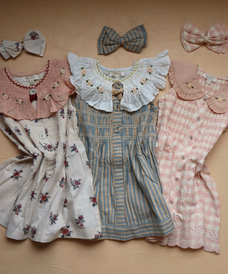 BONJOUR DIARY] Embroidered tunic + hair clip