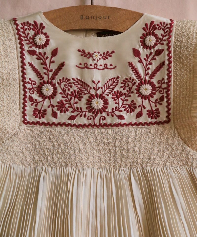 BONJOUR DIARY] DRESS | Pleated Ivory taffetas