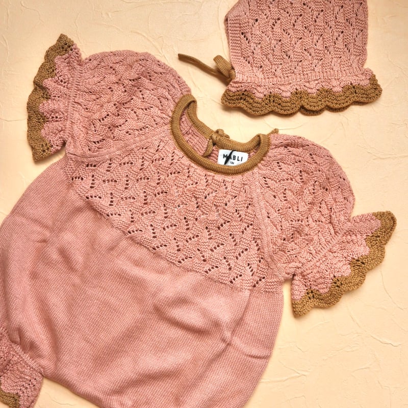ロンパース・カバーオール mabli awena romper. bonnet mabli AWENA ROMPER 12m ロンパース・カバーオール mabli awena