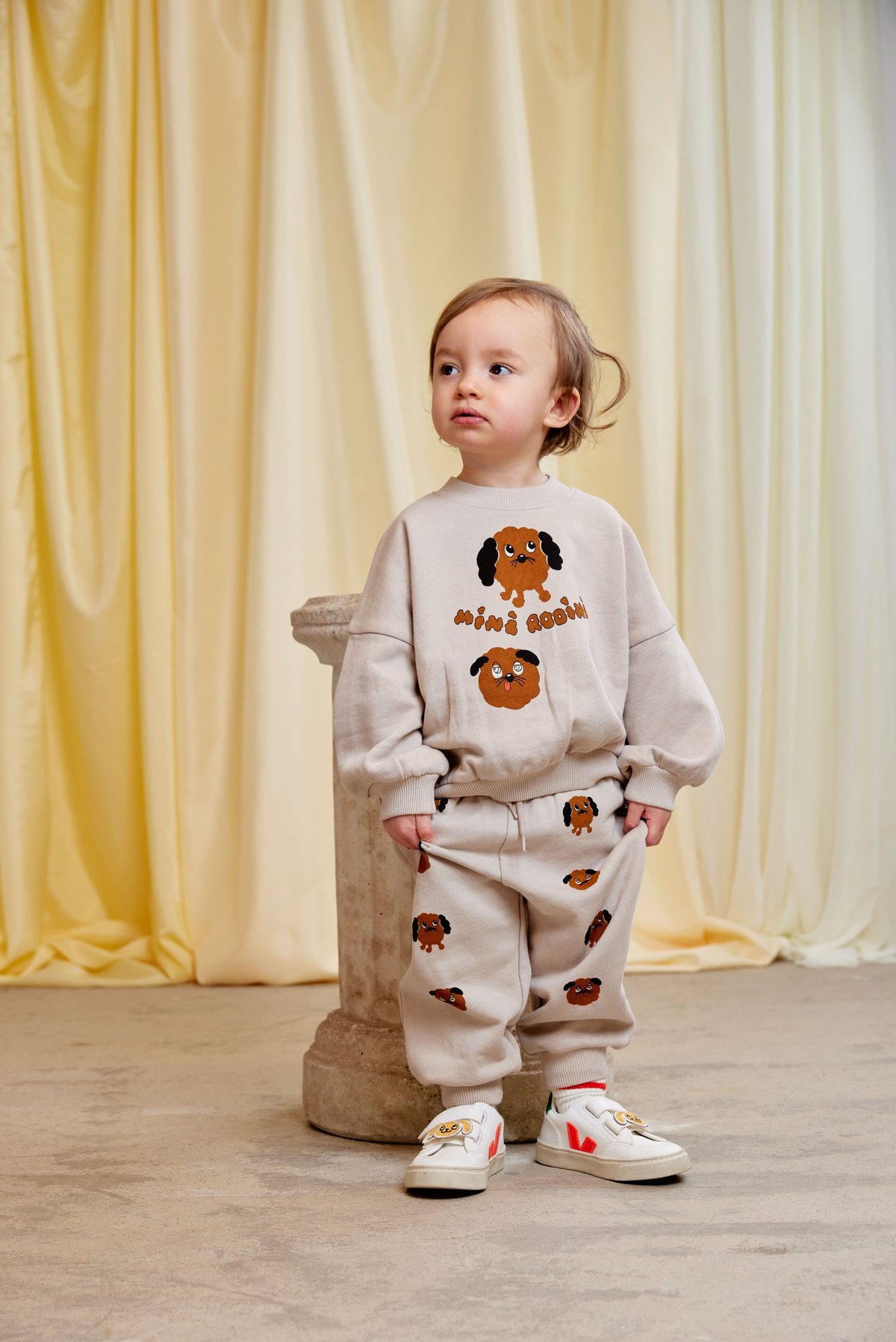 MINI RODINI 花柄タートルネック 92/98 MINI RODINI 花柄タートルネック 92/98 MINI RODINI 花柄