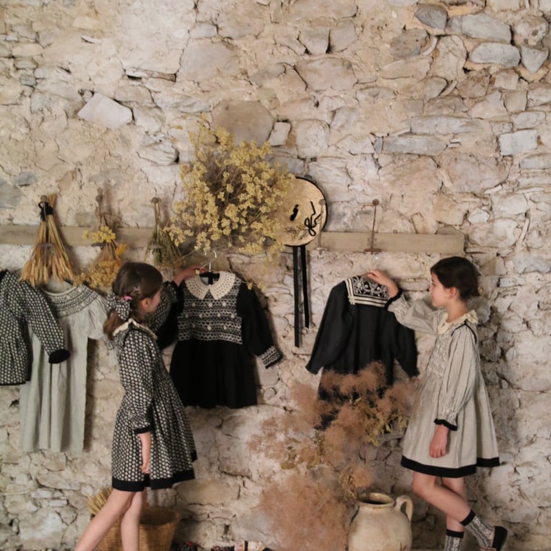 BONJOUR DIARY] HANDSMOCK BLOUSE WITH REMOVABL