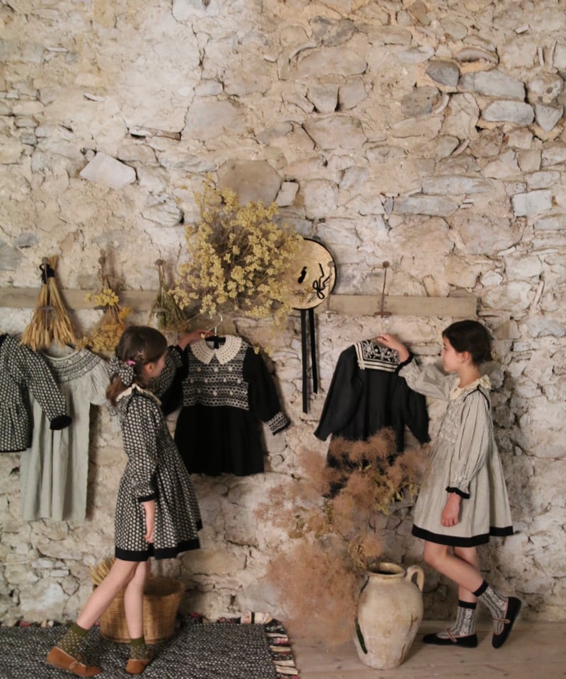 BONJOUR DIARY]【残りわずか！】HANDSMOCK BLOUSE WITH RE