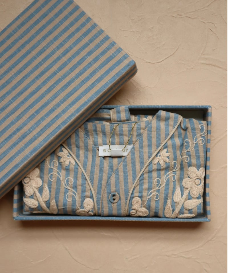 BONJOUR DIARY] Boy shirt with packing box | B