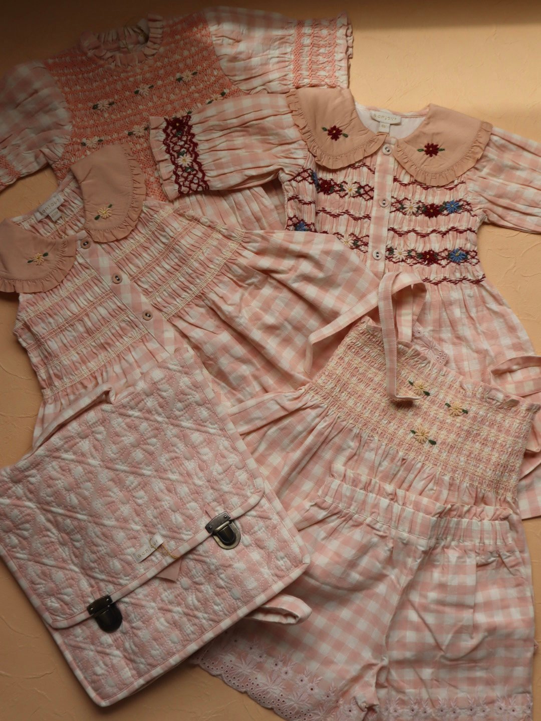 BONJOUR DIARY] Embroidered short & top set |