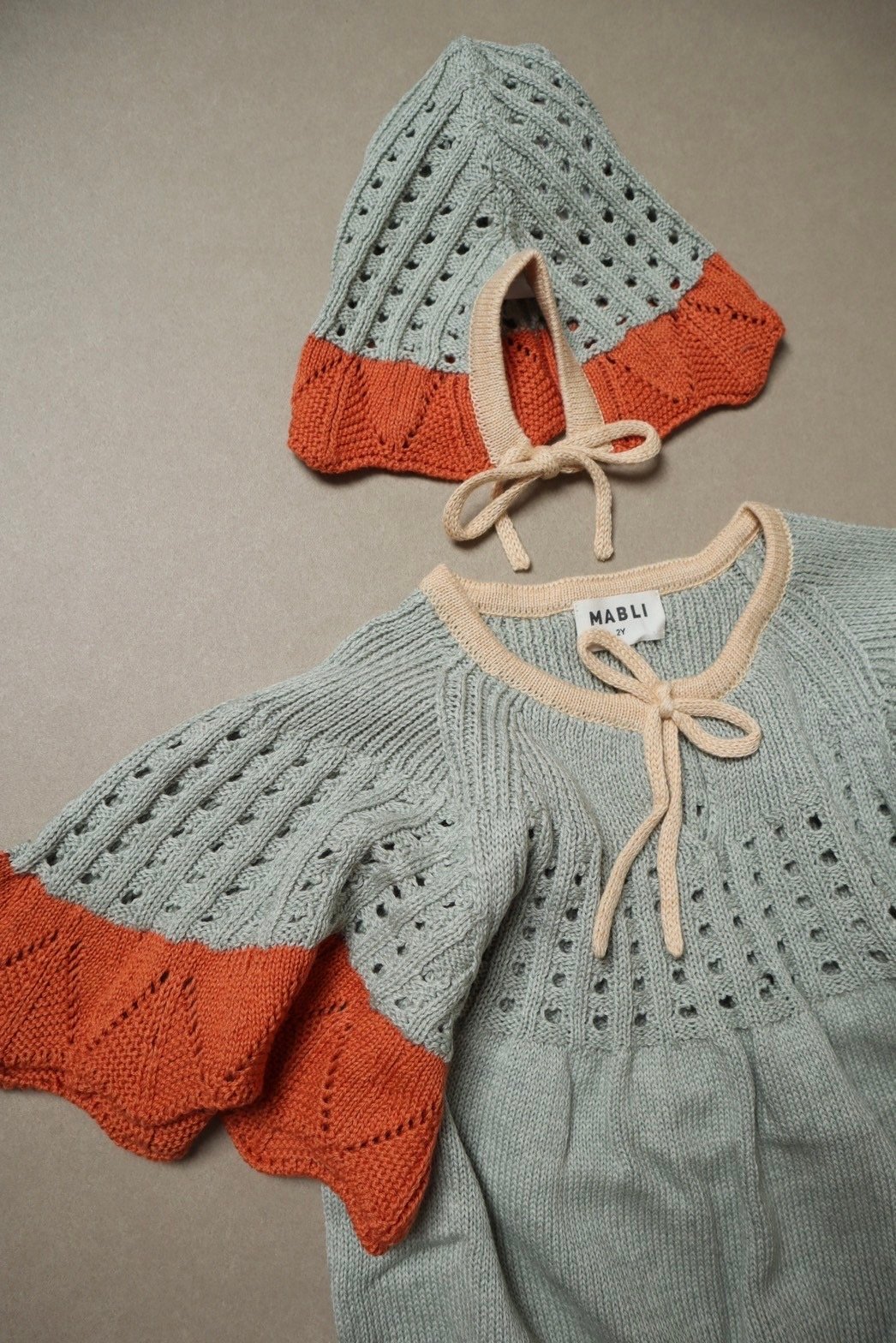 MABLI Eirlys Dress マブリ ワンピース 4y 4歳 SS24 MABLI]【残りわずか！】EIRLYS DRESS | EUCALYPTUS | Ron
