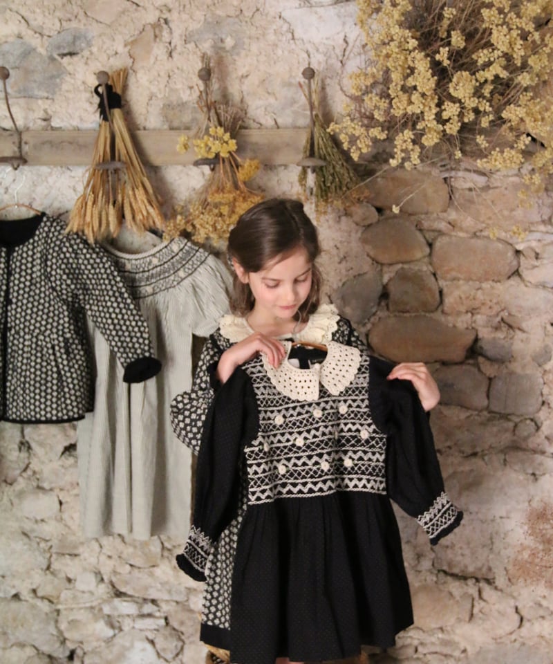 BONJOUR DIARY]【残りわずか！】HANDSMOCK BLOUSE WITH RE