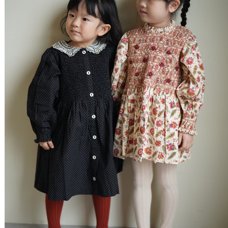 BONJOUR DIARY] HANDSMOCK BLOUSE WITH REMOVABL