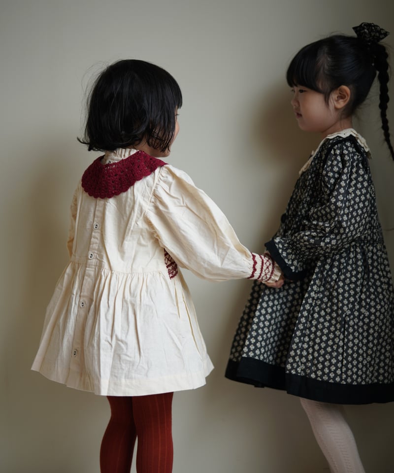 BONJOUR DIARY] HANDSMOCK BLOUSE WITH REMOVABL