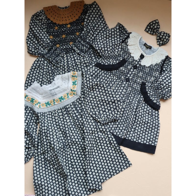 BONJOUR DIARY]【残りわずか】HANDSMOCK BLOUSE WITH REM