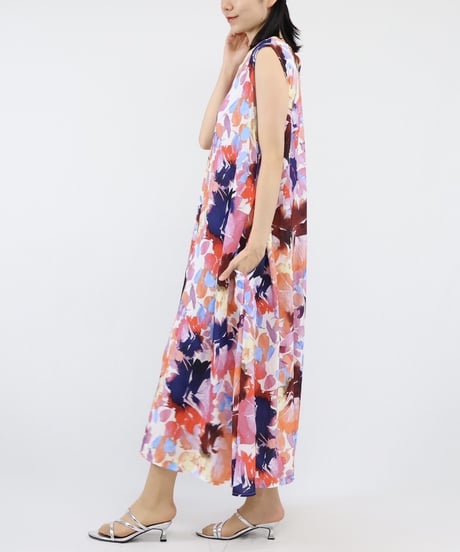 print sleeveless one-piece