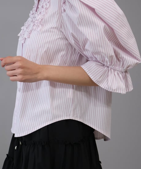 big sleeve frill blouse