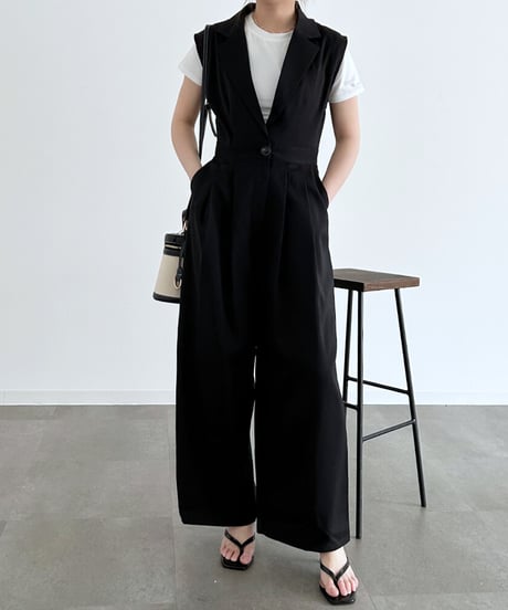 jump suit