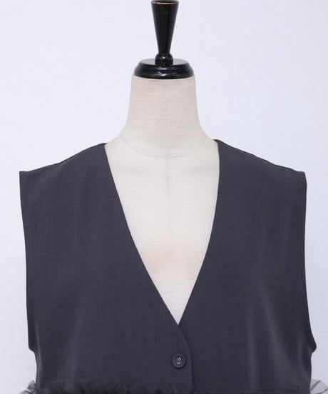 tulle docking vest